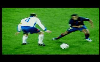 内马尔滚圈外号,内马尔的绝招