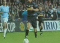 内马尔滚圈外号,内马尔的绝招