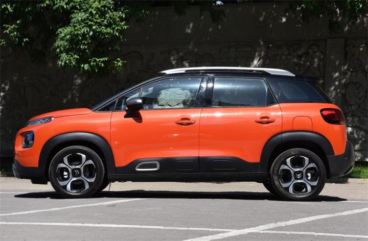 萌这个词来历,萌这个字念什么