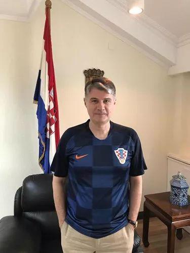 为什么人口多的国家足球都弱,为什么小国的足球那么厉害