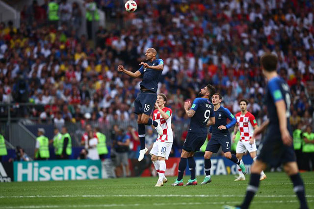 有趣！大胜中的尴尬瞬间，法国门将谈个人花式失误，望大家别介意