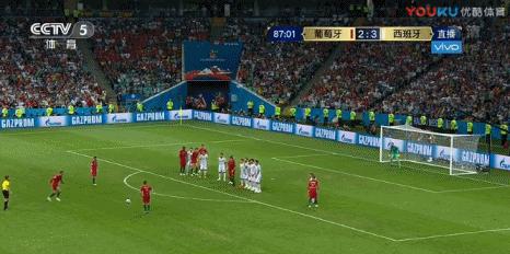 翻滚，慌的一比，点球，VAR，这注定是一届话题性十足的世界杯