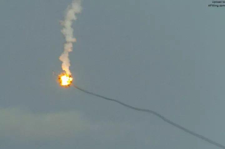 战斗机被导弹锁定后还能逃跑吗,战斗机被导弹锁定做什么机动