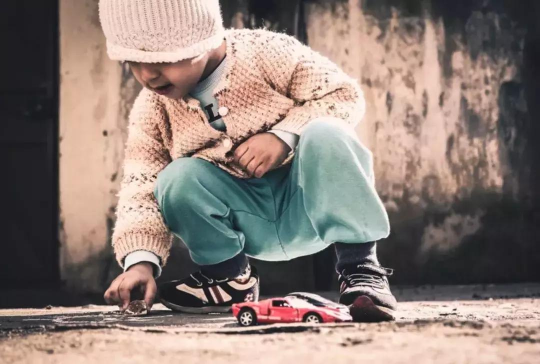 如何正确引导和鼓励孩子,怎样引导孩子有正确的价值