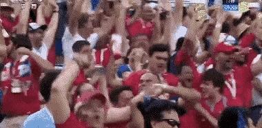 世界杯精彩瞬间值得记录,足球世界杯那些催人泪下的一幕