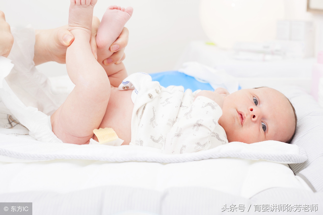 小便黄怎么回事和上火有没有关系,宝宝小便黄味道很大