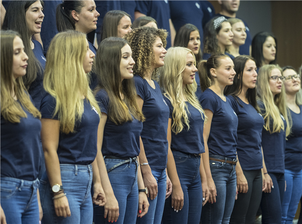 音乐搭起友谊桥,匈牙利著名合唱团与广雅学子共唱《茉莉花》