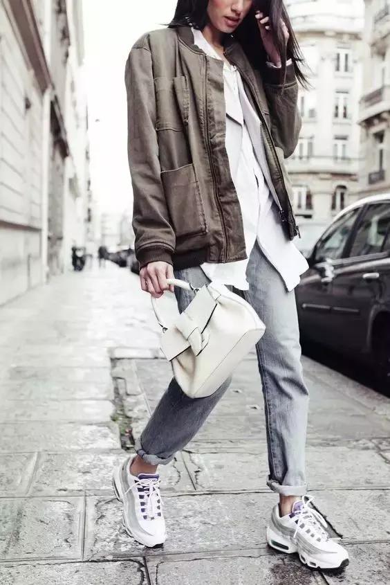 夏天不热小白鞋怎么穿舒服,夏天怕热穿什么鞋子好呢