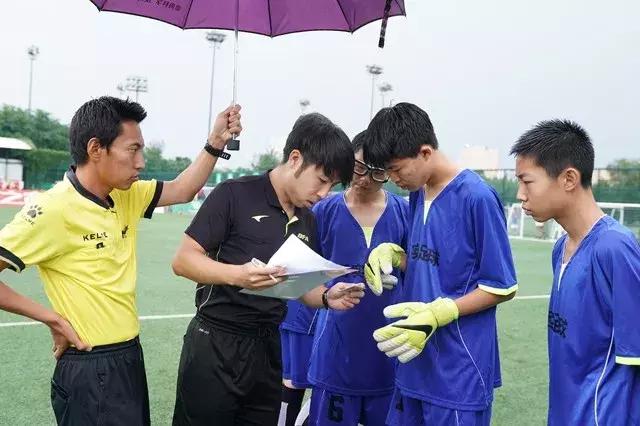 北京百队杯足球赛程多长时间,雨水浇不灭热情