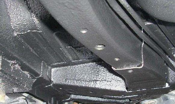 买新车时无条件赠送底盘装甲地板,沃尔沃新车有必要装底盘装甲吗