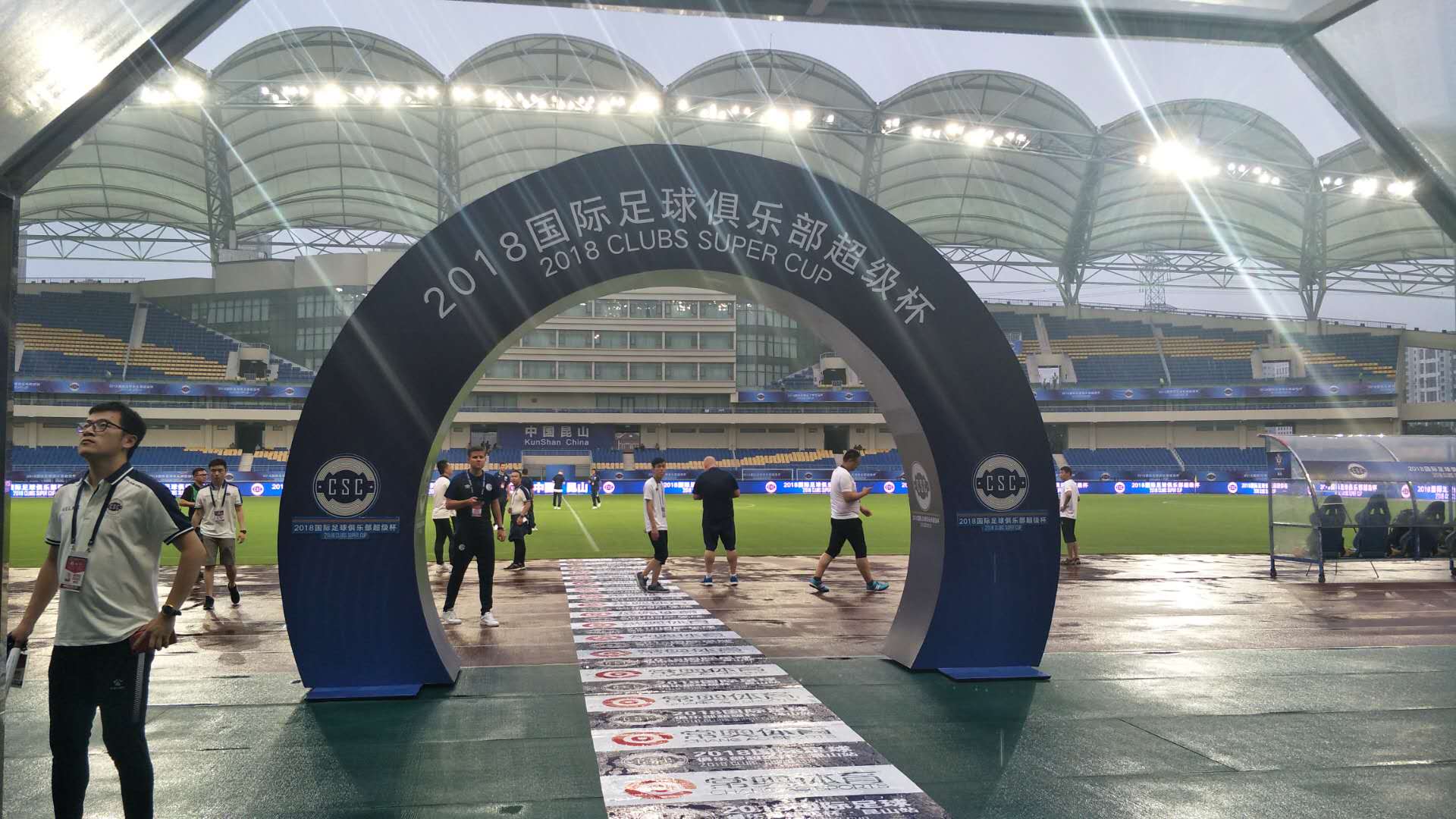 10天6城，2000多公里，艾比森用至真服务打造每一场完美足球赛事