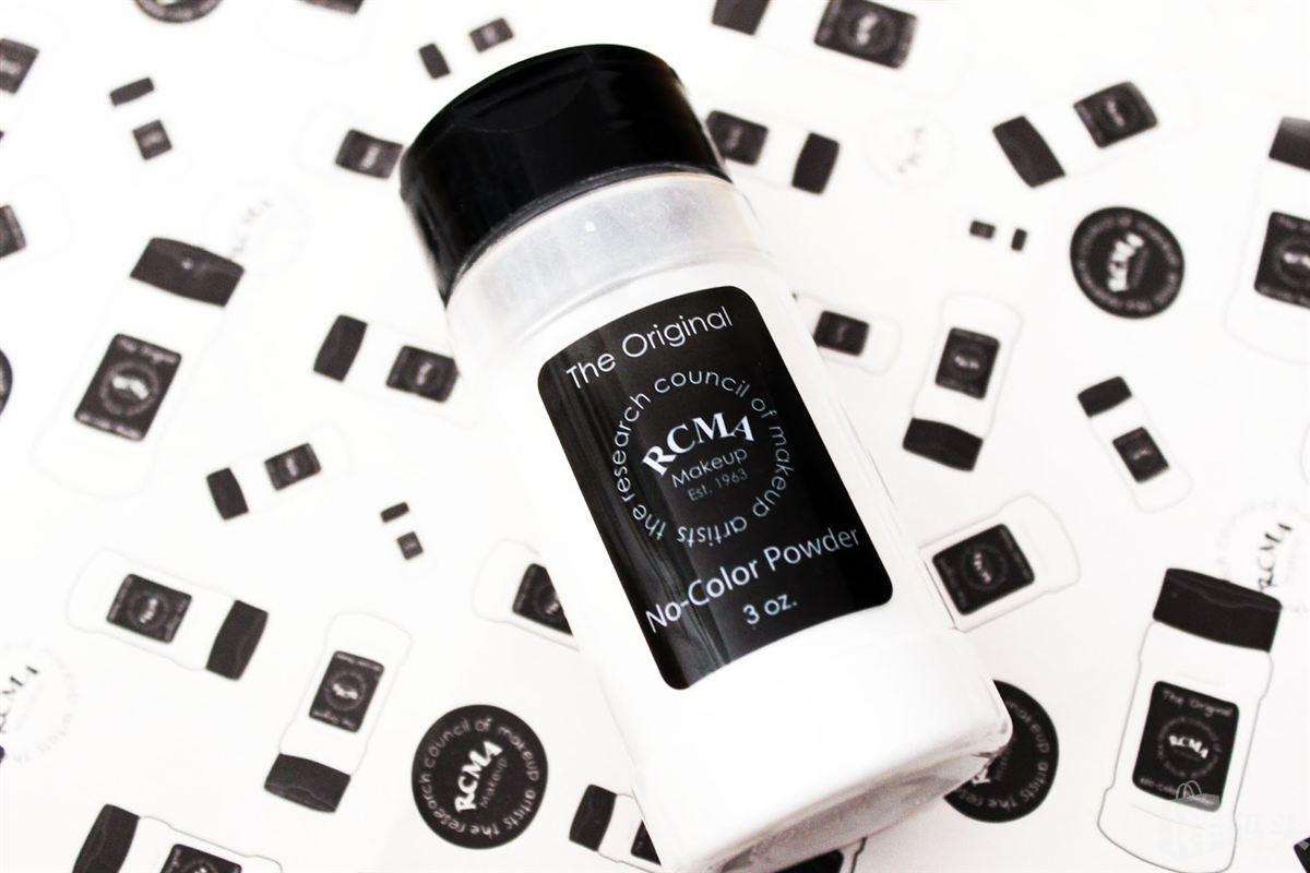 夏天不脱妆好物,什么样的散粉好用不脱妆不卡粉