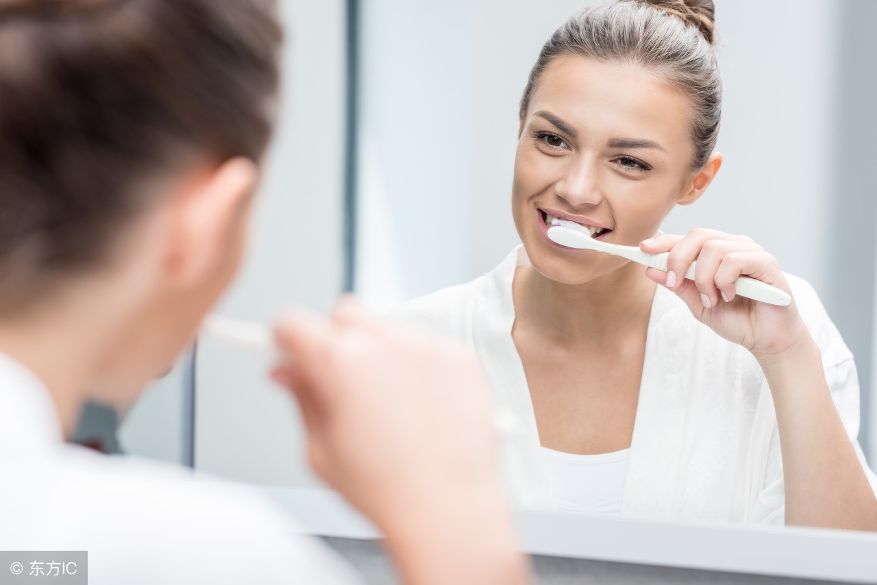 牙周炎居然会引发心脏病，这绝不是耸人听闻！