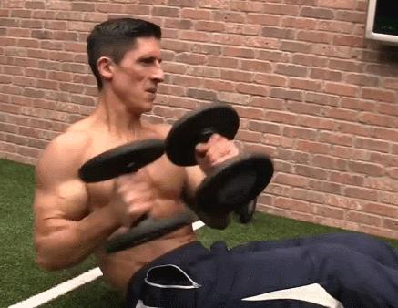 哑铃新手练胸练腹练手臂,哑铃真的可以练肱二头肌吗