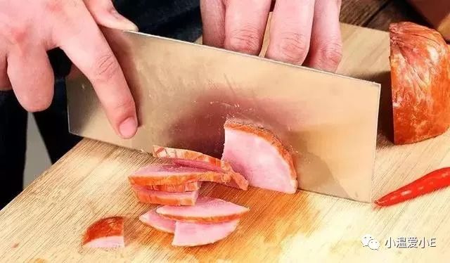 姣斿洟璐环鏍艰繕渚垮疁,姣斿洟璐洿鍥㈣喘