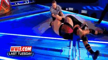 兰迪奥顿残忍时刻,smackdown最新一期兰迪罗曼