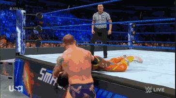 兰迪奥顿残忍时刻,smackdown最新一期兰迪罗曼