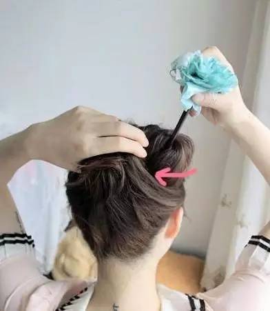 一分钟完成的编发,6款超简单气质编发60秒内就能学会