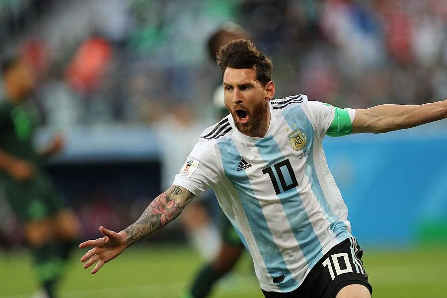 2017世界最强的11名足球运动员,谁是足球史上最伟大的6号