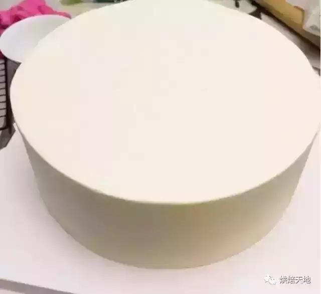 蛋糕抹面不垂直的技巧,蛋糕抹面粗糙怎么挽救