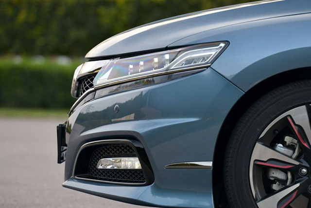 公认的豪华b级车十年开不坏仅15万,最省油质量最好的b级轿车排名