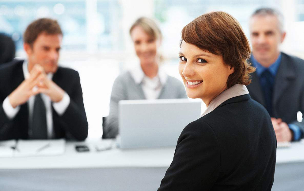 面试官十字加一笔变成什么字,女面试官七加一笔是什么字