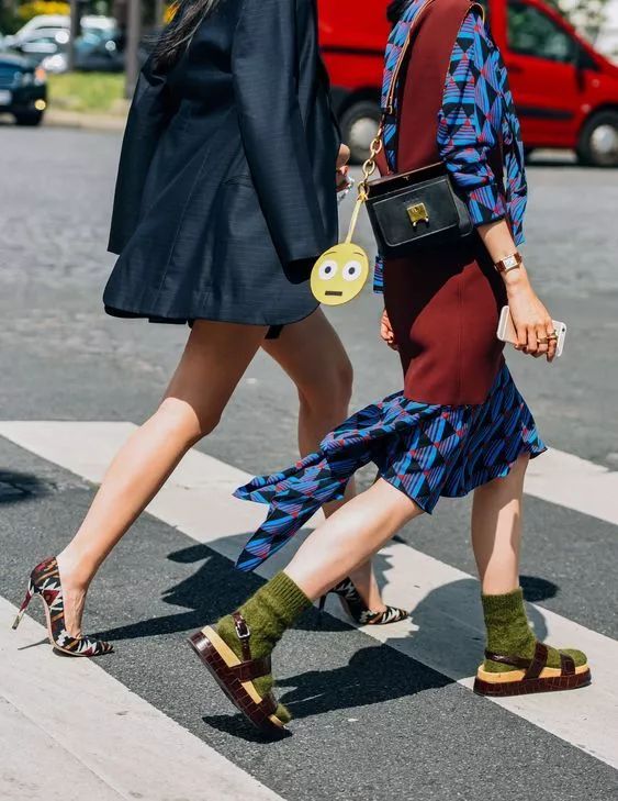 鏉ㄥ箓鎴氳枃閮藉湪绌跨殑绉嬪啲鐖嗘,鎴氳枃鏉ㄥ箓鍚屾琚滃瓙