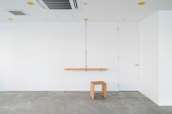 清新脱俗理发店,越南路边理发店