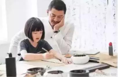 李亚鹏对女儿教育严吗,李亚鹏对孩子说的话