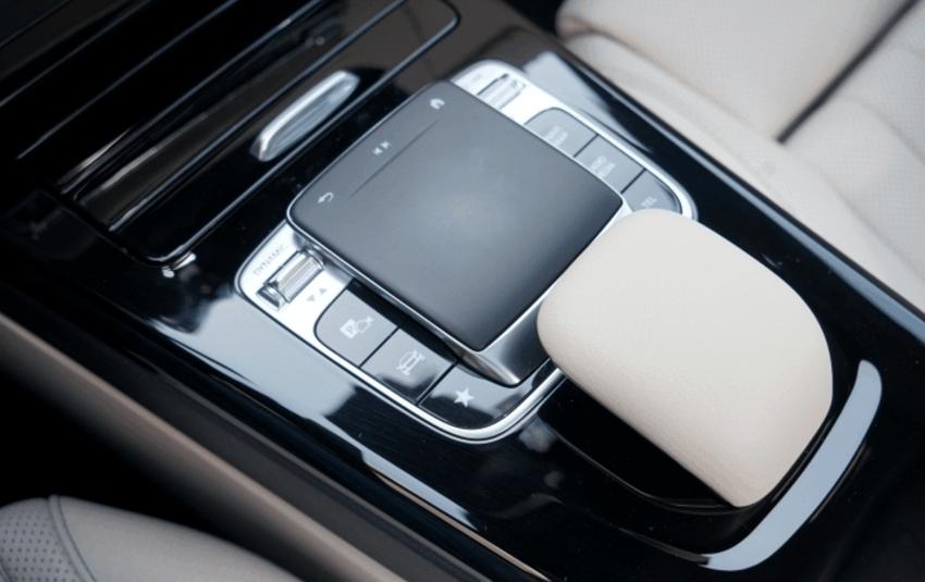 奔驰第一代4系,奔驰a级2023款深度评测