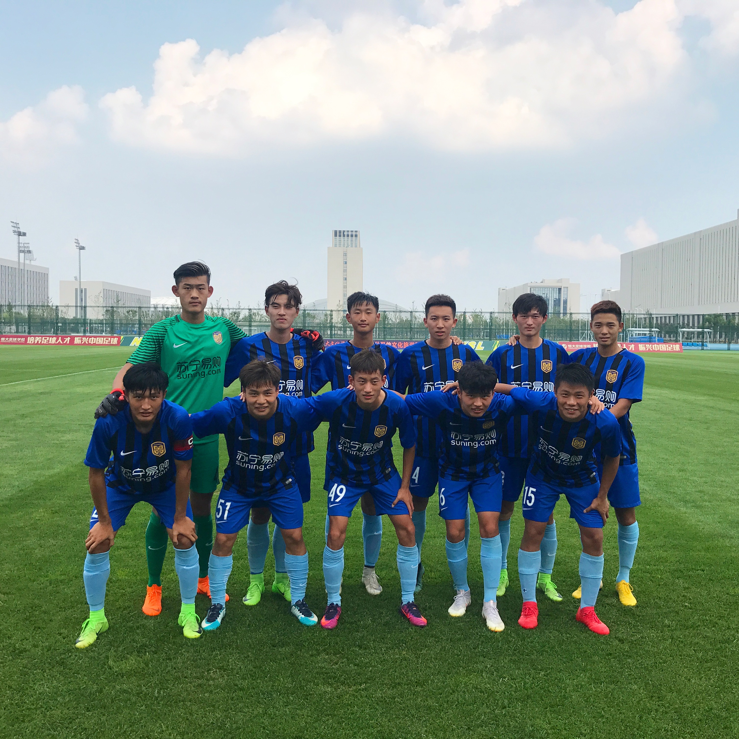 江苏苏宁足球队齐雨熙,苏宁u19国青队