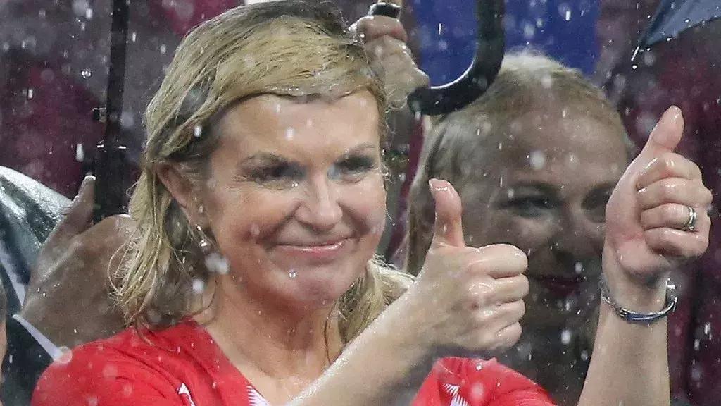 克罗地亚女总统抢镜,克罗地亚女总统早期泳装秀