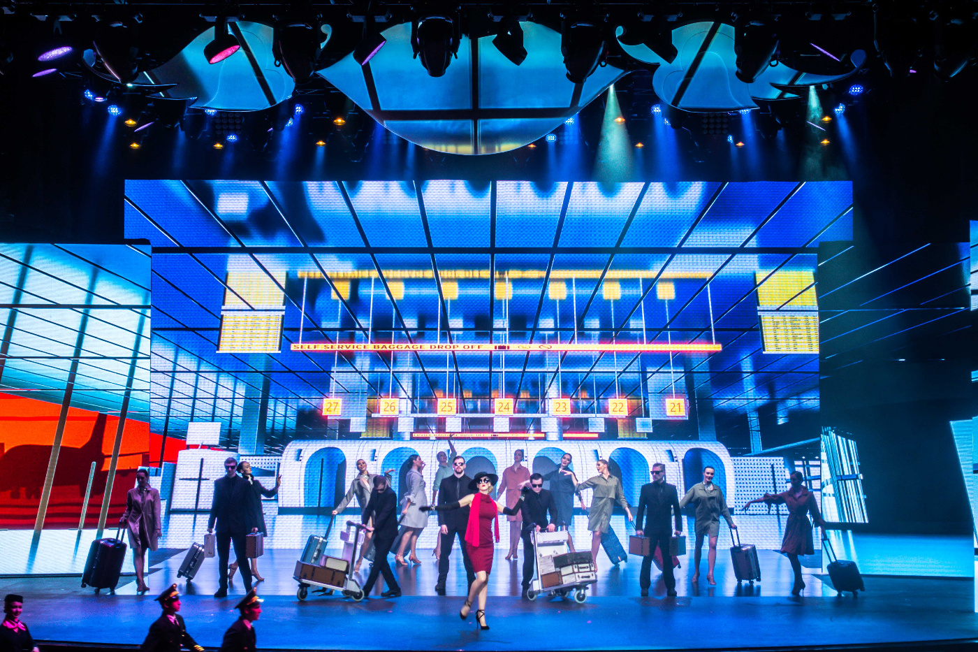 澳门巴黎人时尚秀,澳门巴黎人夜景震撼视频