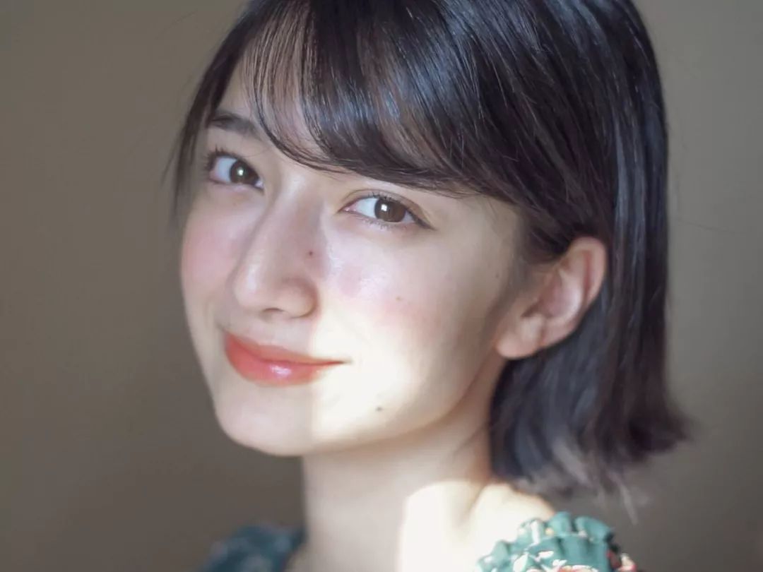 追求质感肤感,追求底妆清透还是追求遮瑕