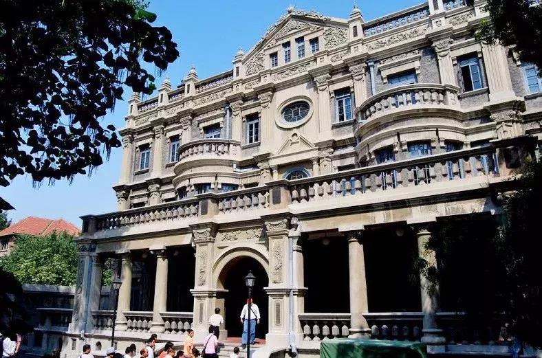 专列开向正北方，健康老人相聚呼伦贝尔草原，河南多地均可上下客