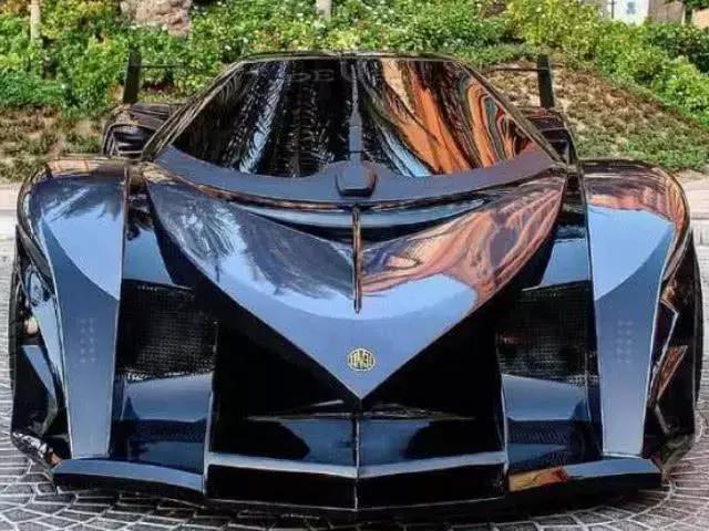 全球仅一辆，属于迪拜王子的超级跑车，只有成龙才可以开