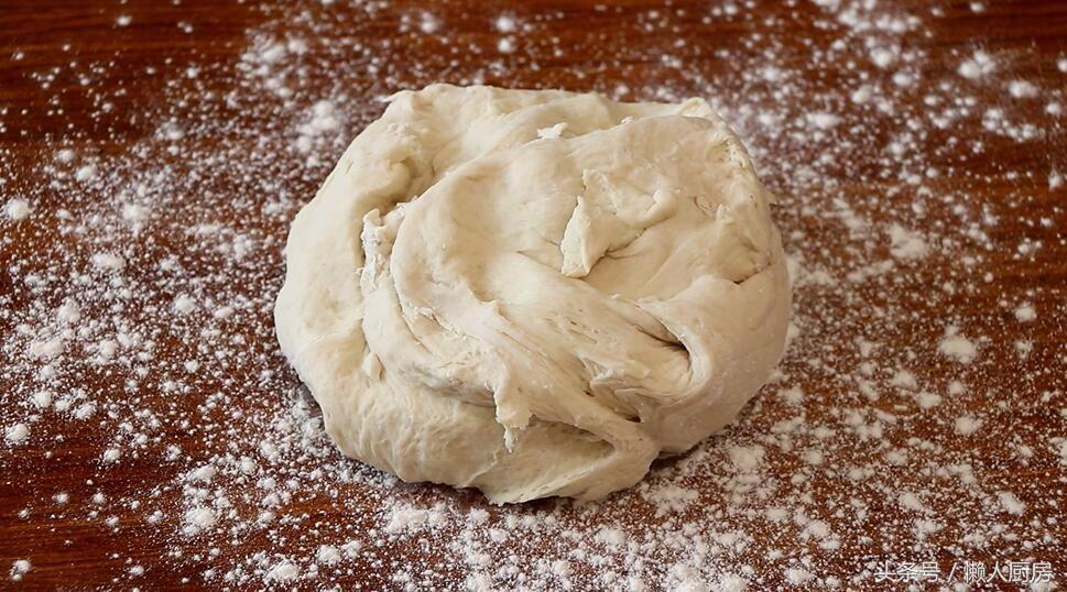 家庭版荷叶饼肉夹馍怎么做,早餐荷叶饼肉夹馍家常做法