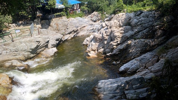 高冠瀑布风景,高冠瀑布游记