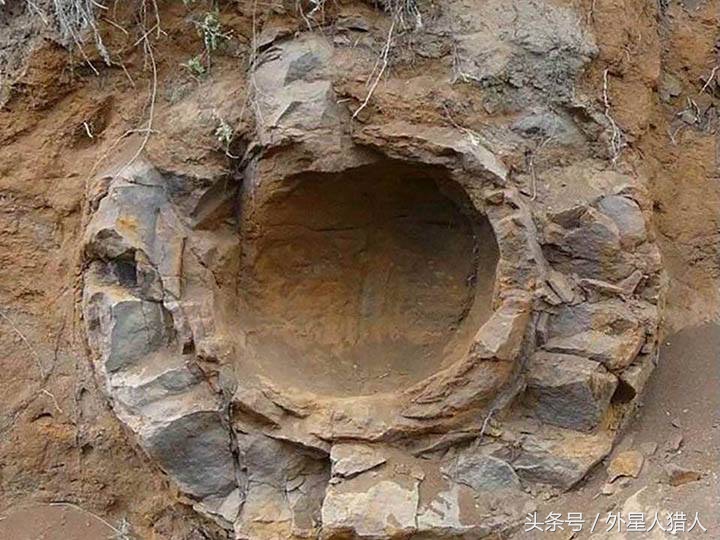 巨型石球未解之谜,这些神秘的石球是如何形成的