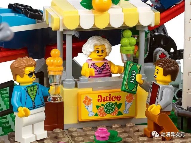 乐高5888机关山洞拼装全过程,乐高新品创意3合1城堡