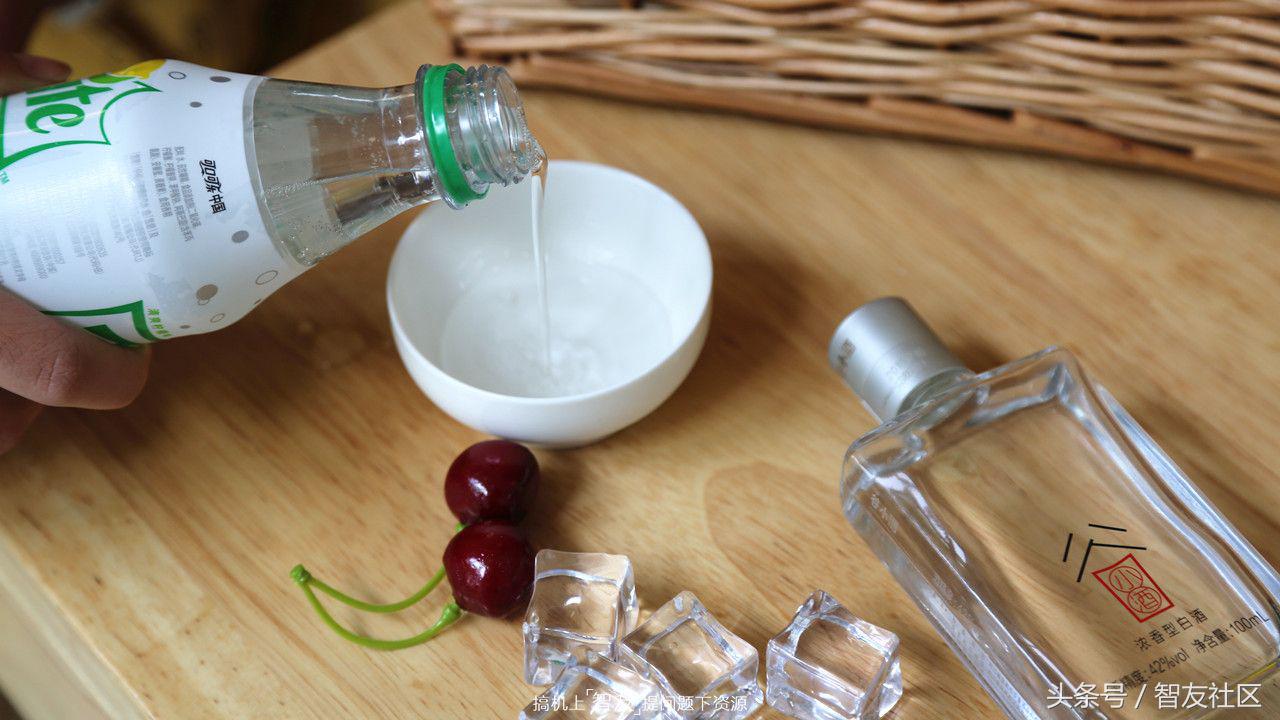 智友老司机今日酒驾！谷小酒浓香型试饮体验结尾有彩蛋