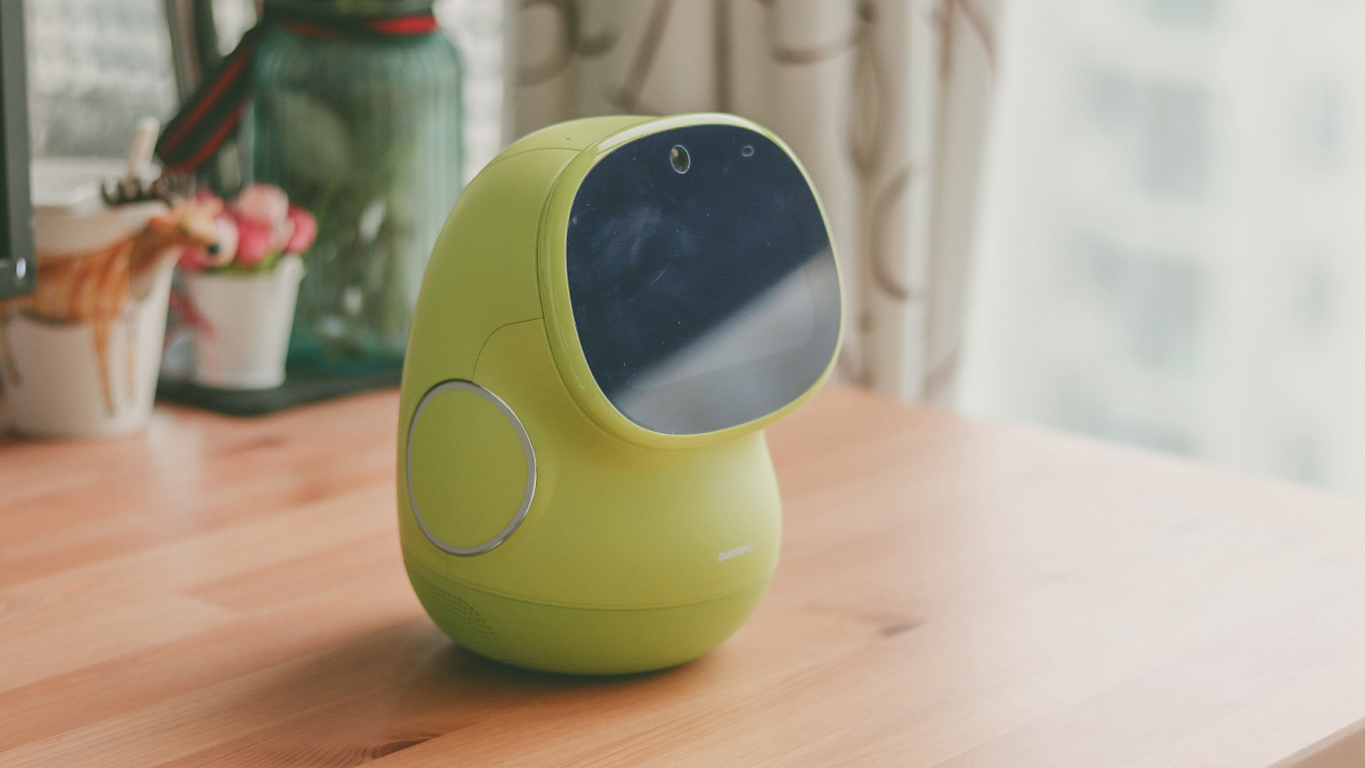 儿童学习陪伴机器人操作,幼儿陪伴儿童教育机器人