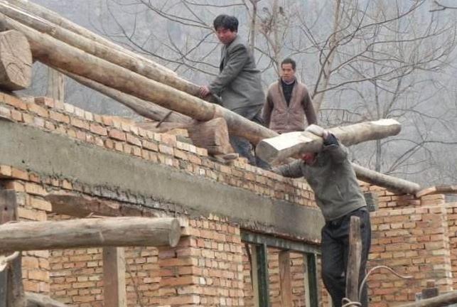 门前开塘家败人亡是什么意思,门前有一塘家败人心怎么解释