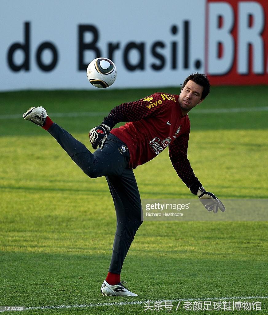 世界杯战靴盘点,南非世界杯复刻版足球鞋