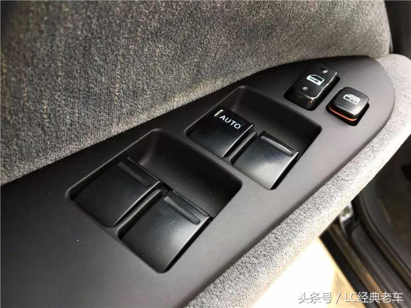 丰田皇冠j55,15款丰田皇冠优缺点