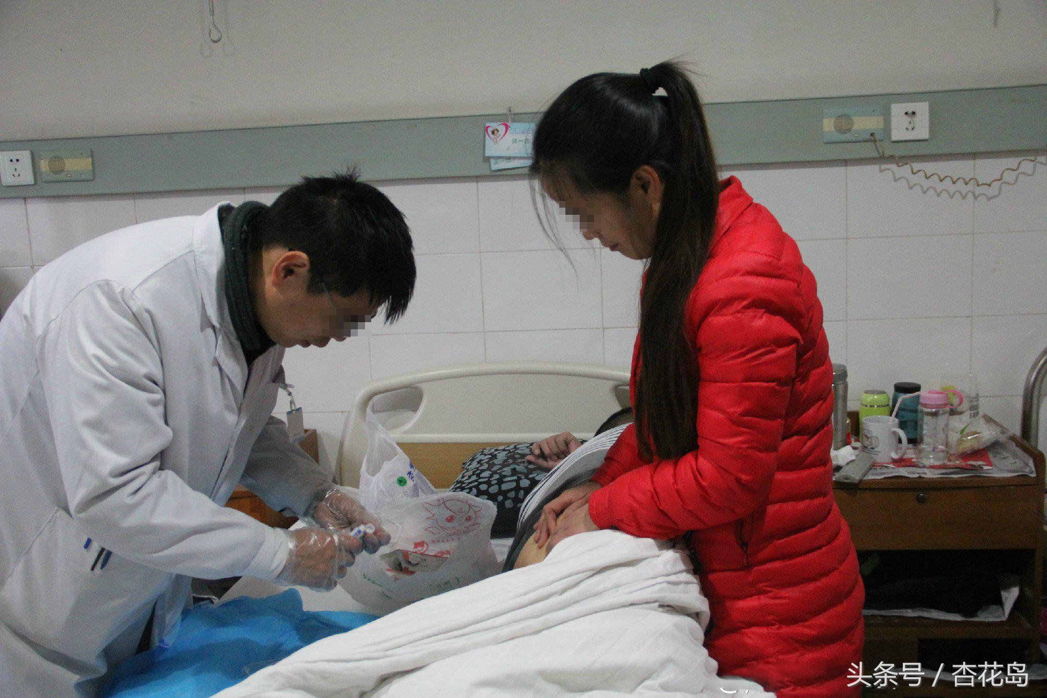 手术后引流管口流黄水,手术伤口流黄水带酸味