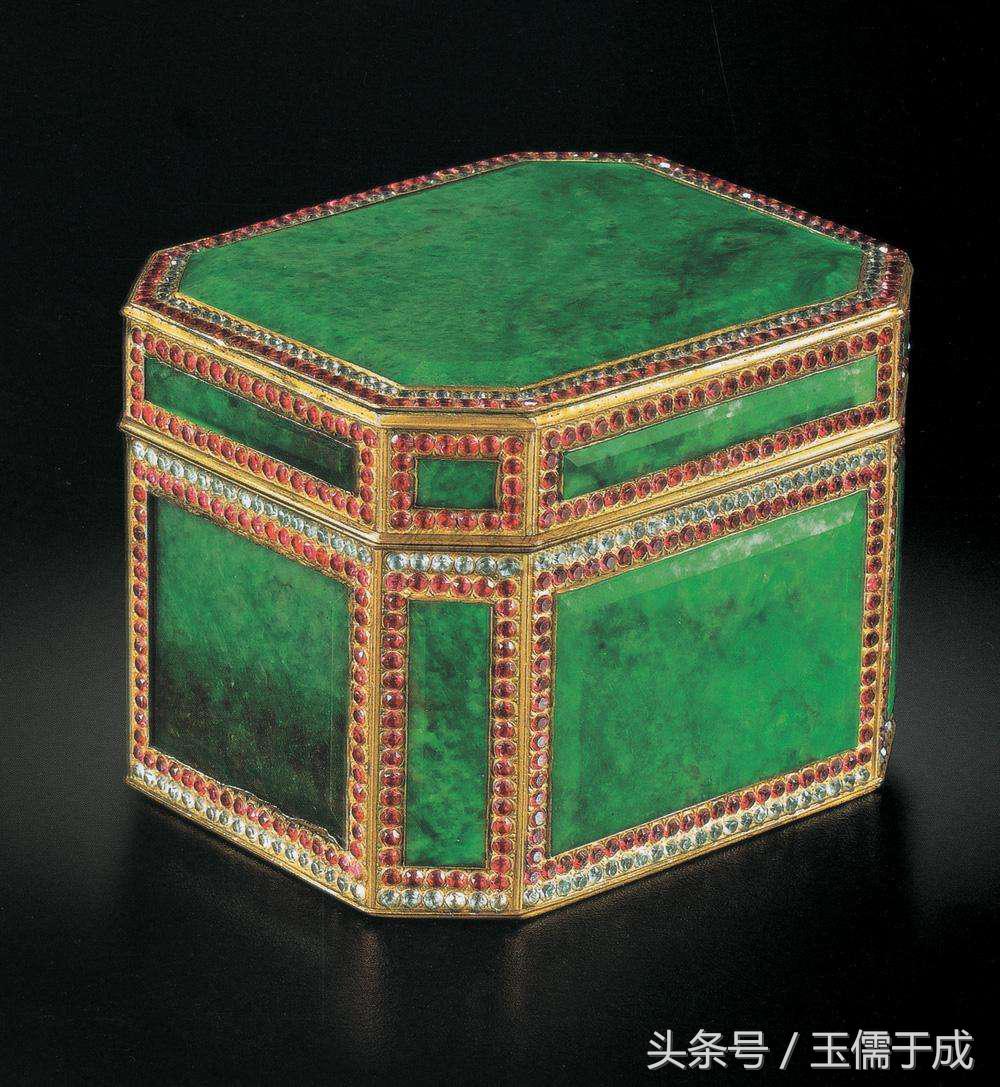 乾隆皇帝旧藏汉代玉器,清代乾隆御制翡翠盖碗