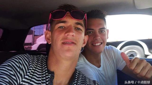 世界杯门将枪杀事件,阿根廷门将被刺真实视频