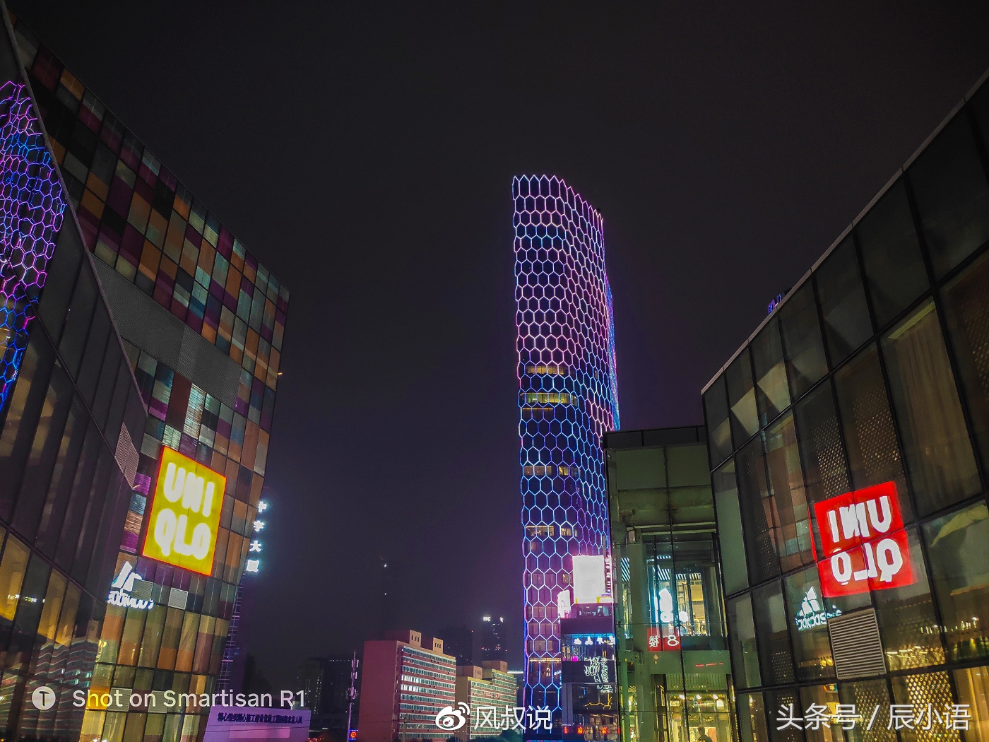 坚果r2评测王自如对比坚果r1,王自如zealer评测锤子r1