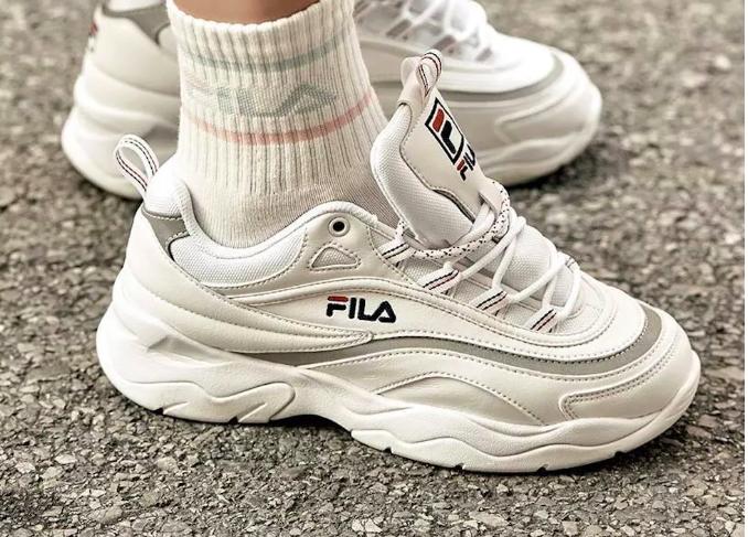 抖in儿童运动鞋老爹鞋爆款榜 (361女鞋运动鞋老爹鞋)